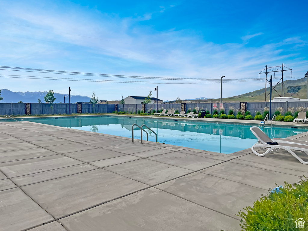 7194 N CLEAR MEADOW WAY Eagle Mountain, UT 84005