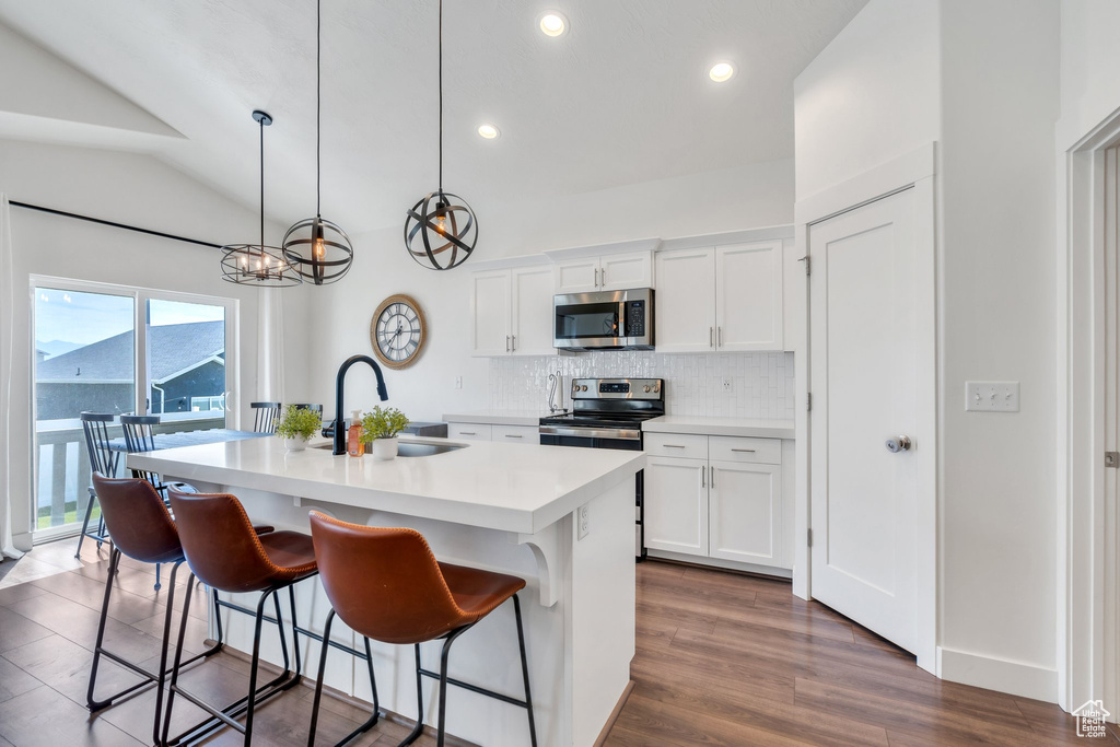 7194 N CLEAR MEADOW WAY Eagle Mountain, UT 84005