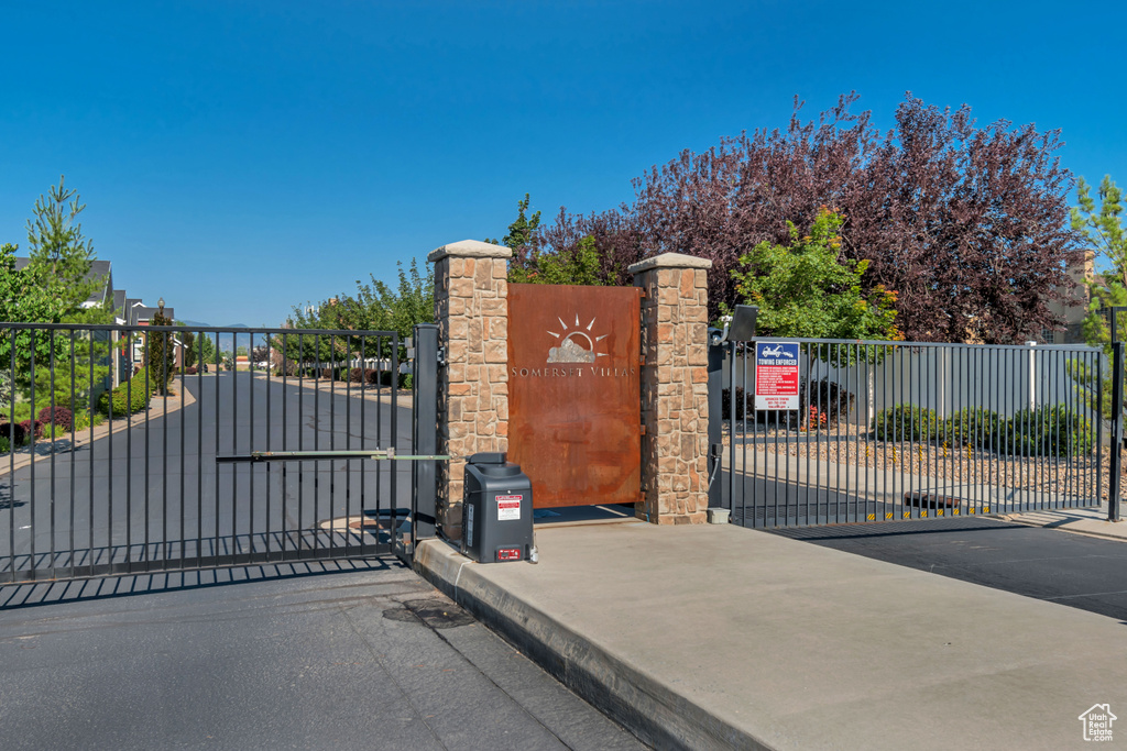 7162 S BEAMON ST West Jordan, UT 84084