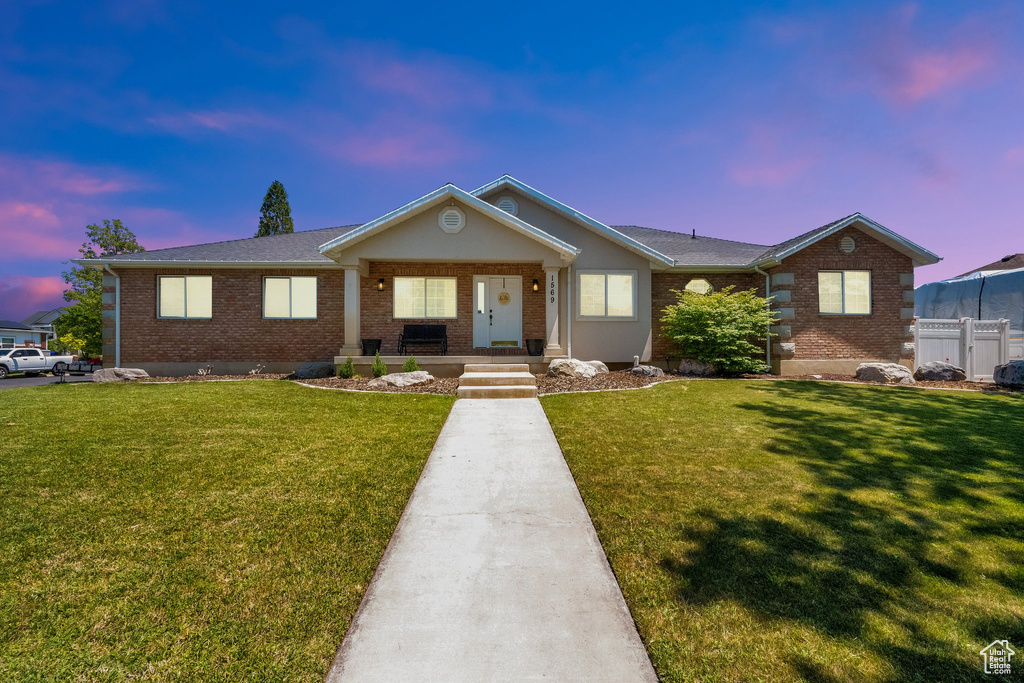 1569 TROON CIR Syracuse, UT 84075