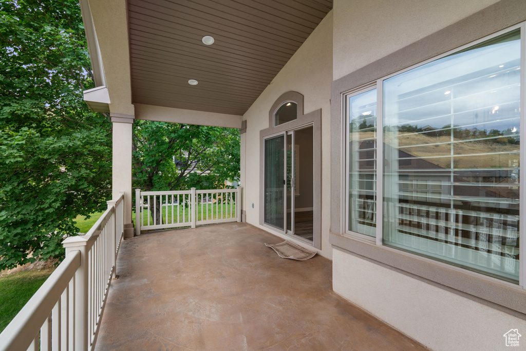 311 E EDGEMONT DR North Salt Lake, UT 84054