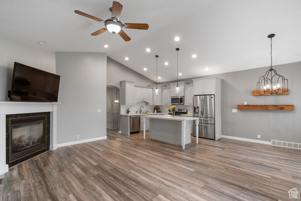311 E EDGEMONT DR North Salt Lake, UT 84054