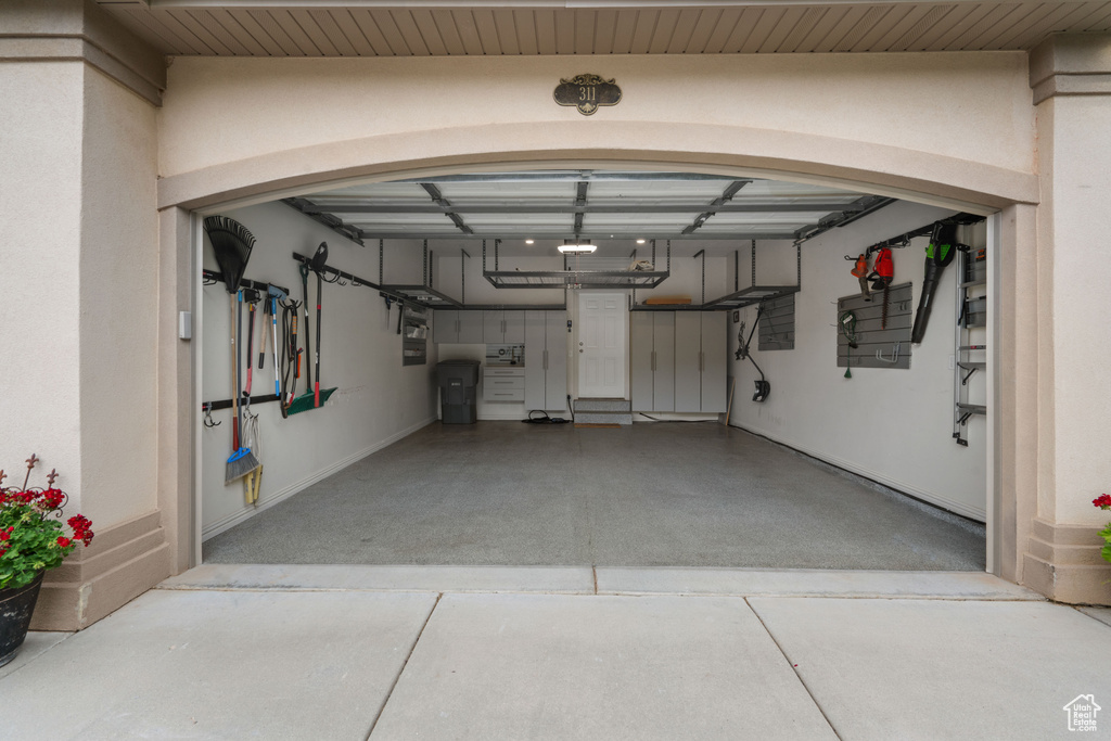 311 E EDGEMONT DR North Salt Lake, UT 84054
