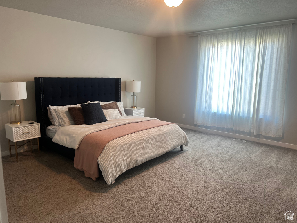 69 W 2200 S Kaysville, UT 84037