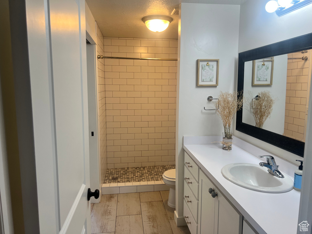 69 W 2200 S Kaysville, UT 84037