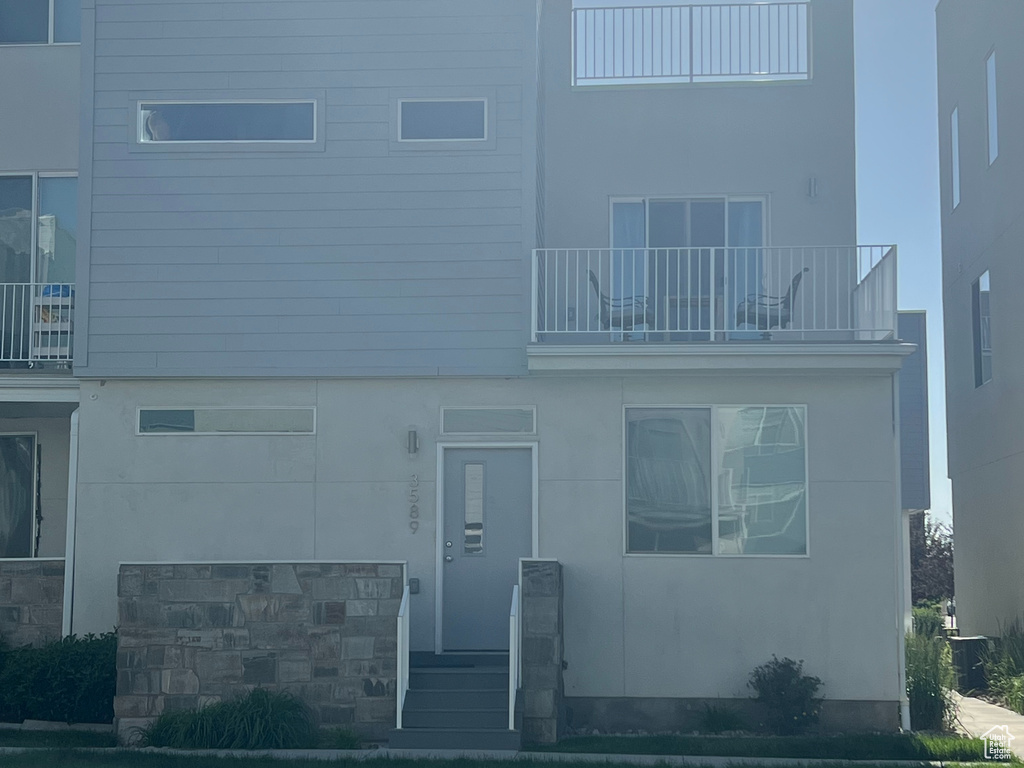 3589 S XENON DR West Valley City, UT 84119
