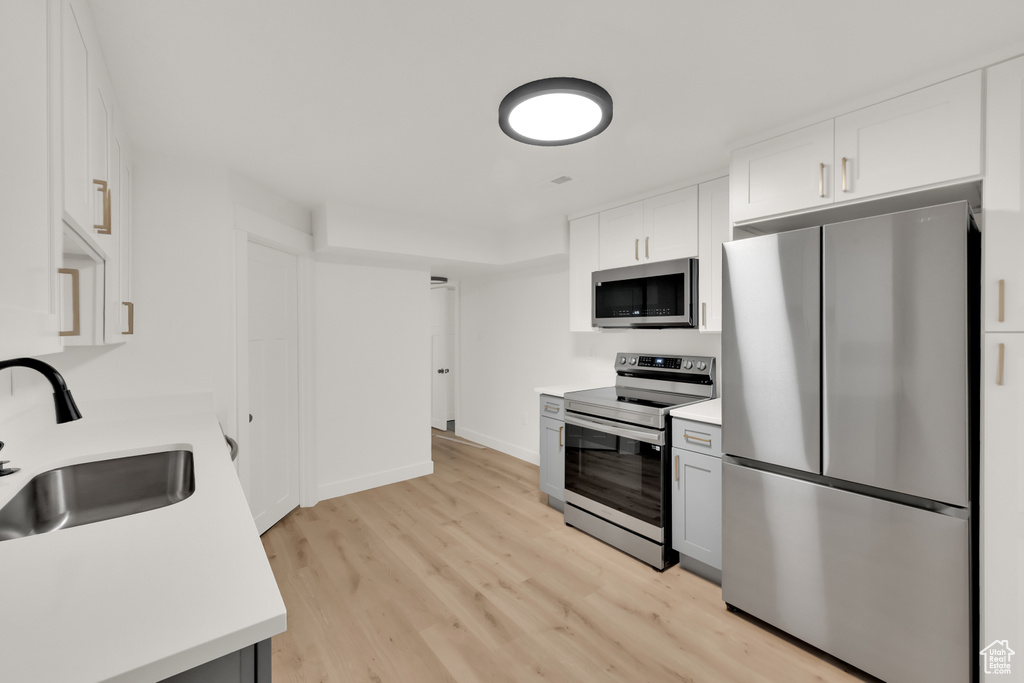 7396 W CANDIS CIR Magna, UT 84044