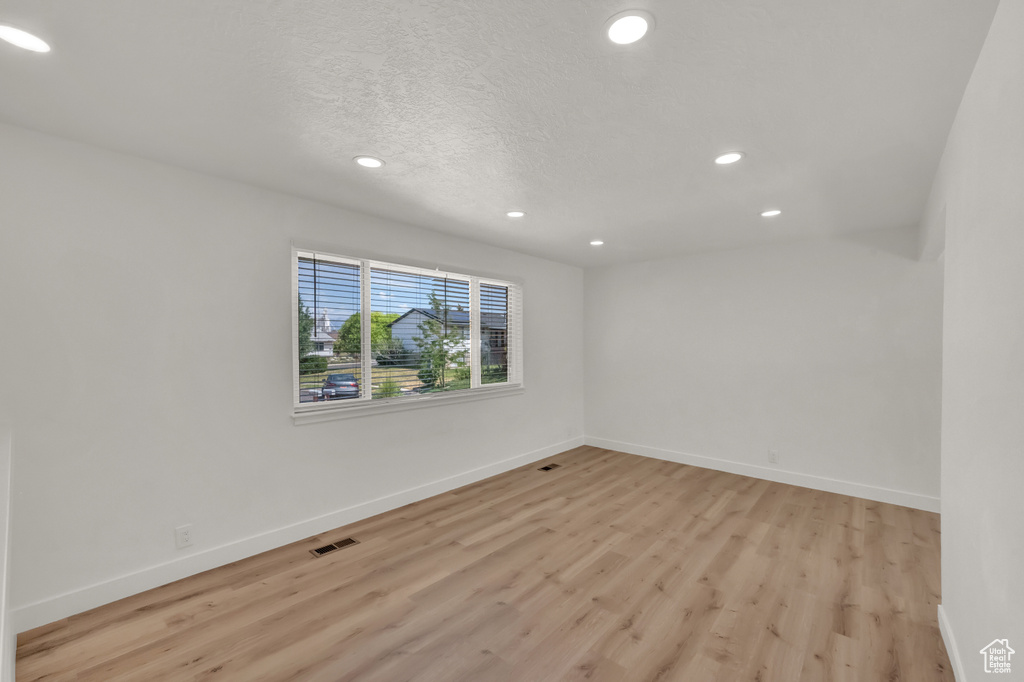 7396 W CANDIS CIR Magna, UT 84044