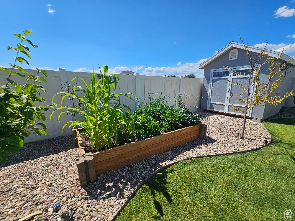 826 S 300 W Vernal, UT 84078
