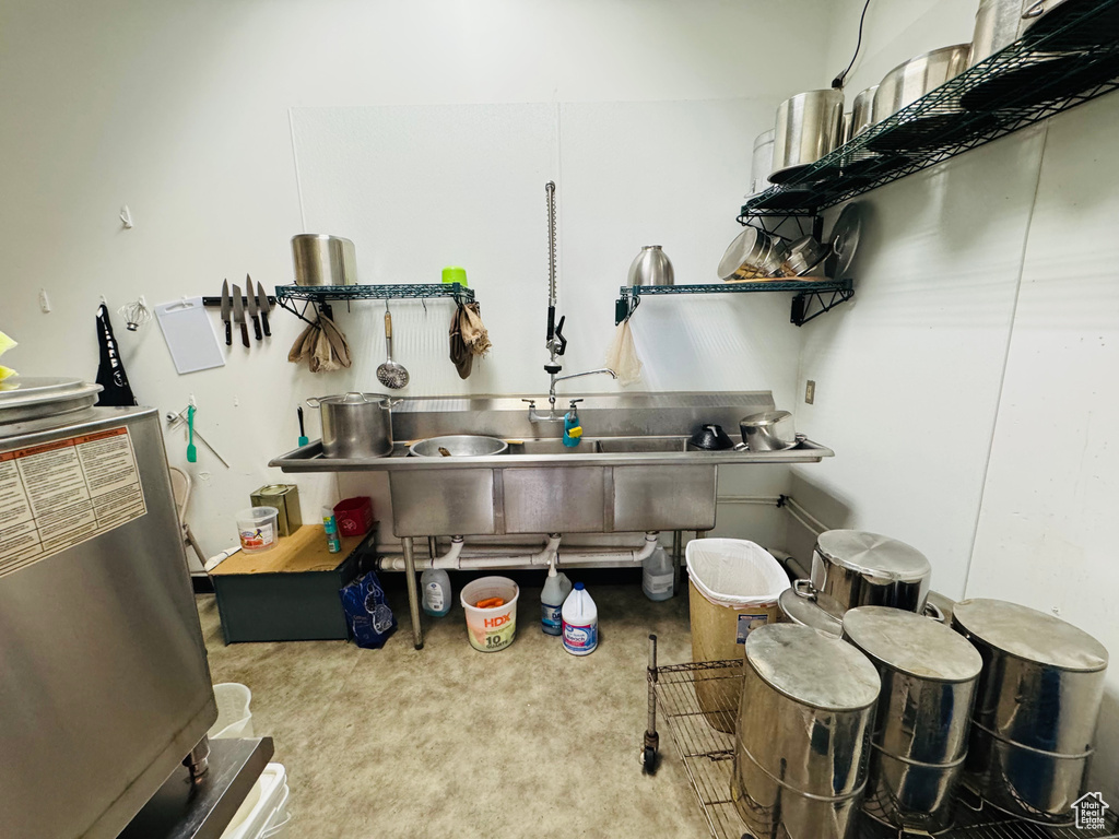 Kitchen with carpet
