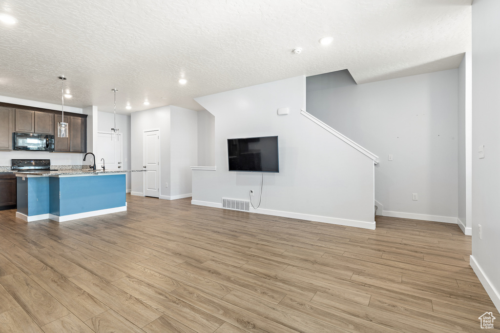 4322 W BROMWELL CT Lehi, UT 84043