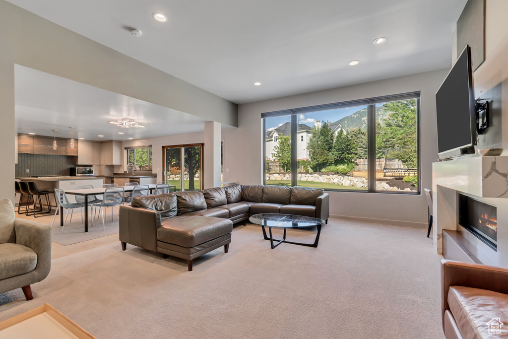 22 S SUNWOOD LN Sandy, UT 84092