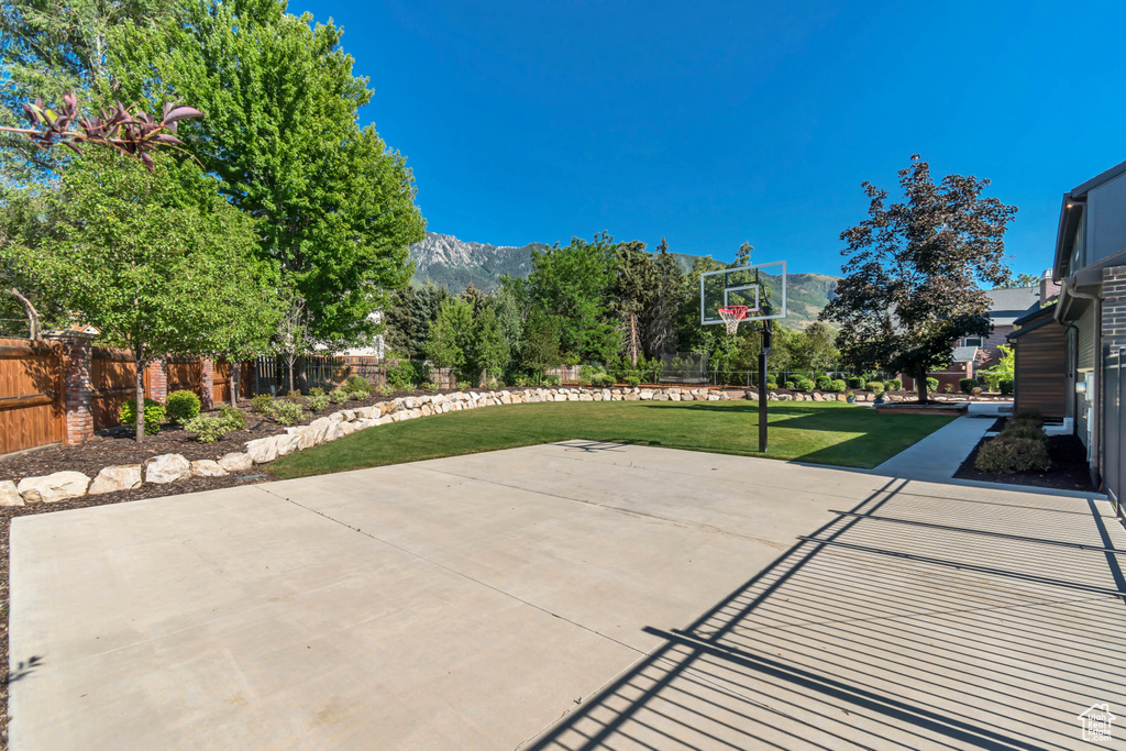 22 S SUNWOOD LN Sandy, UT 84092