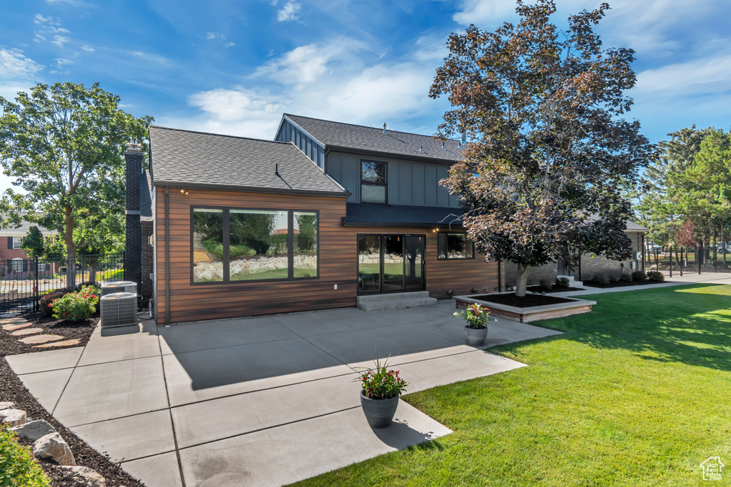 22 S SUNWOOD LN Sandy, UT 84092