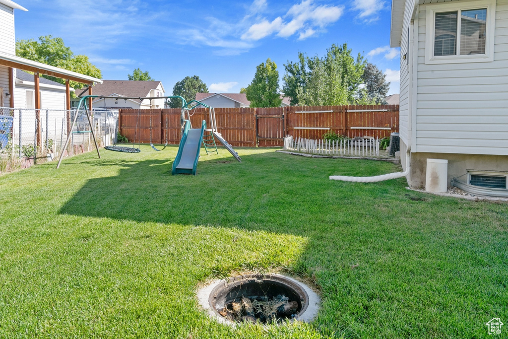 5745 W HUNTER HOLLOW DR Salt Lake City, UT 84128
