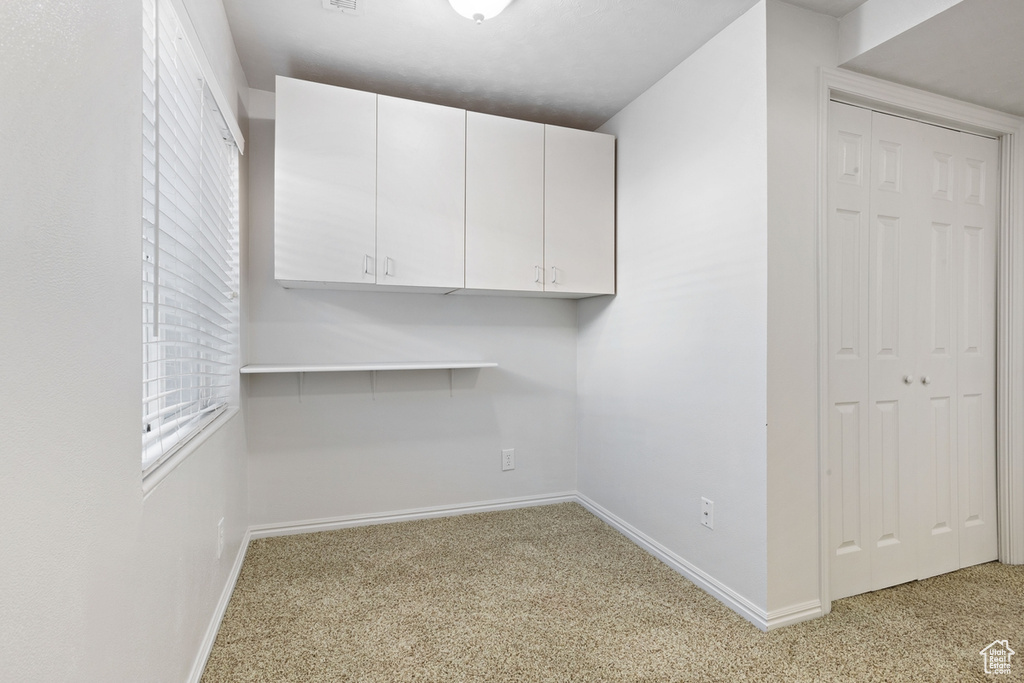 5745 W HUNTER HOLLOW DR Salt Lake City, UT 84128