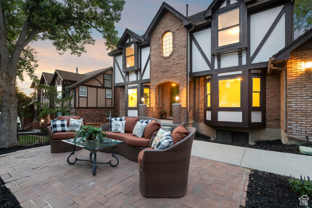 View of patio / terrace with an outdoor living space