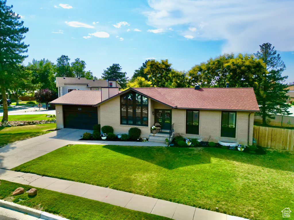 7238 S REINDEER DR Salt Lake City, UT 84121