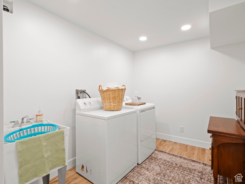 7238 S REINDEER DR Salt Lake City, UT 84121