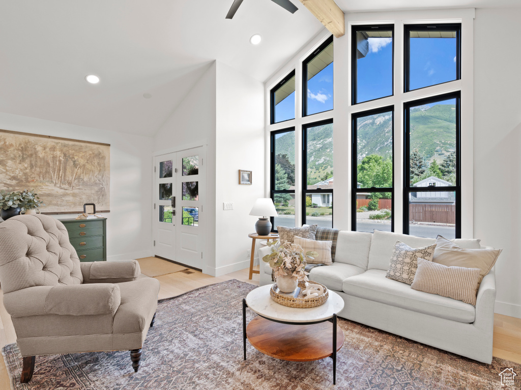 7238 S REINDEER DR Salt Lake City, UT 84121