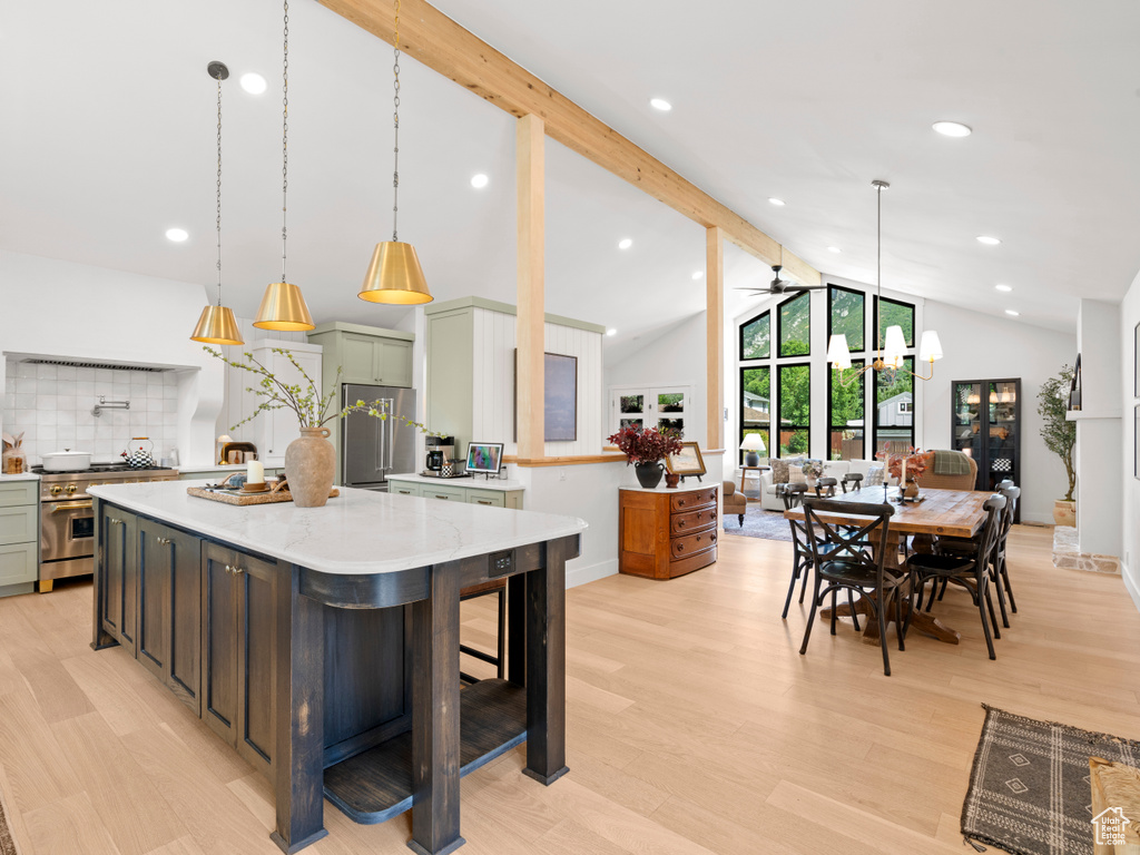 7238 S REINDEER DR Salt Lake City, UT 84121