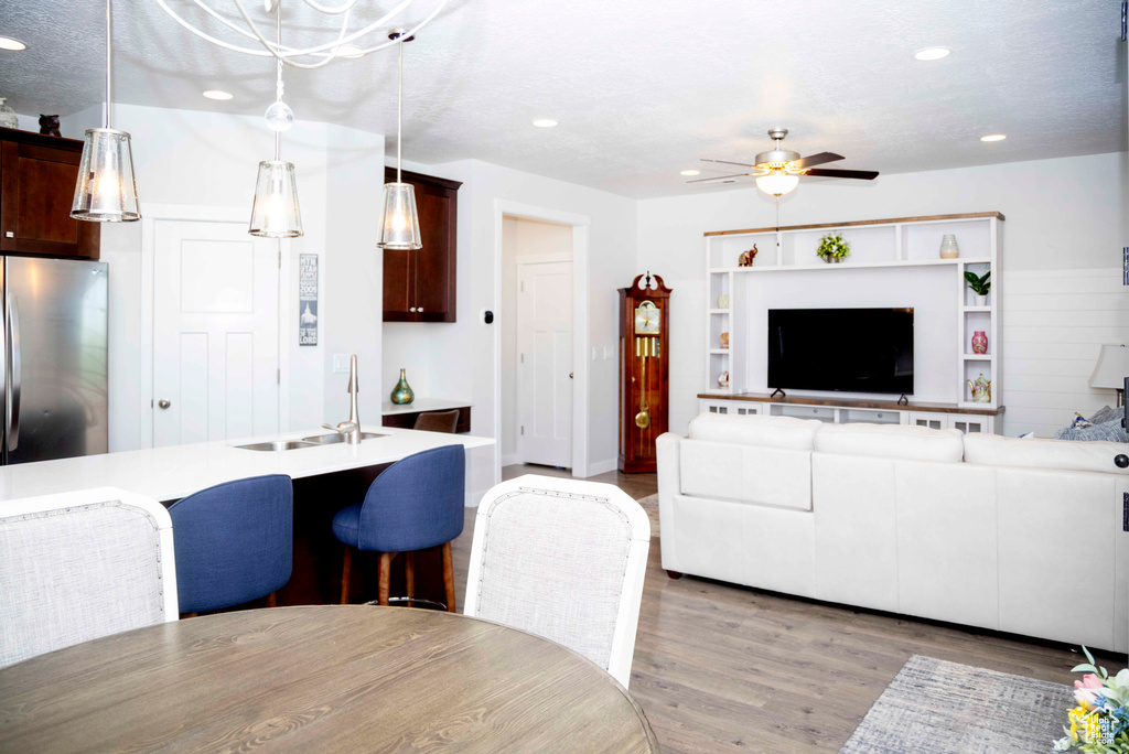6122 W LAKE AVE South Jordan, UT 84009