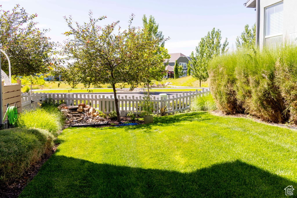 6122 W LAKE AVE South Jordan, UT 84009