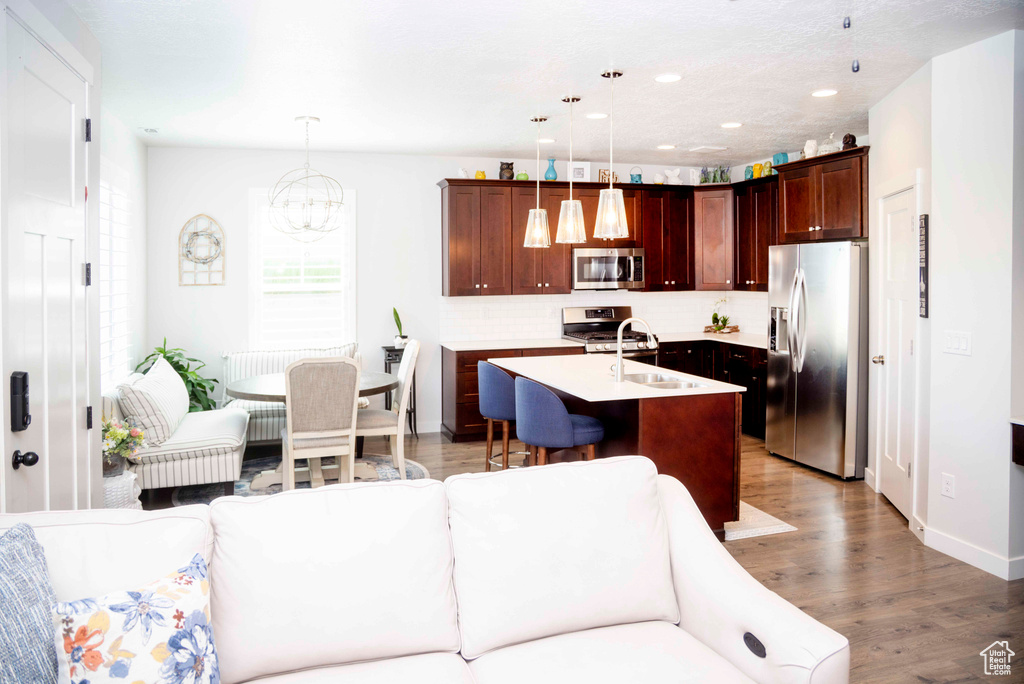 6122 W LAKE AVE South Jordan, UT 84009