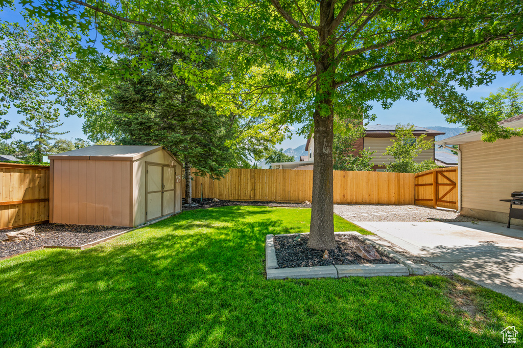1609 E SEGO LILY DR Sandy, UT 84092
