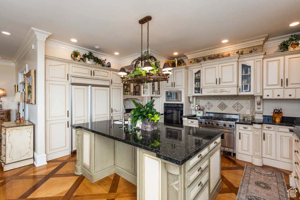 1781 LORIEN DR Bountiful, UT 84010