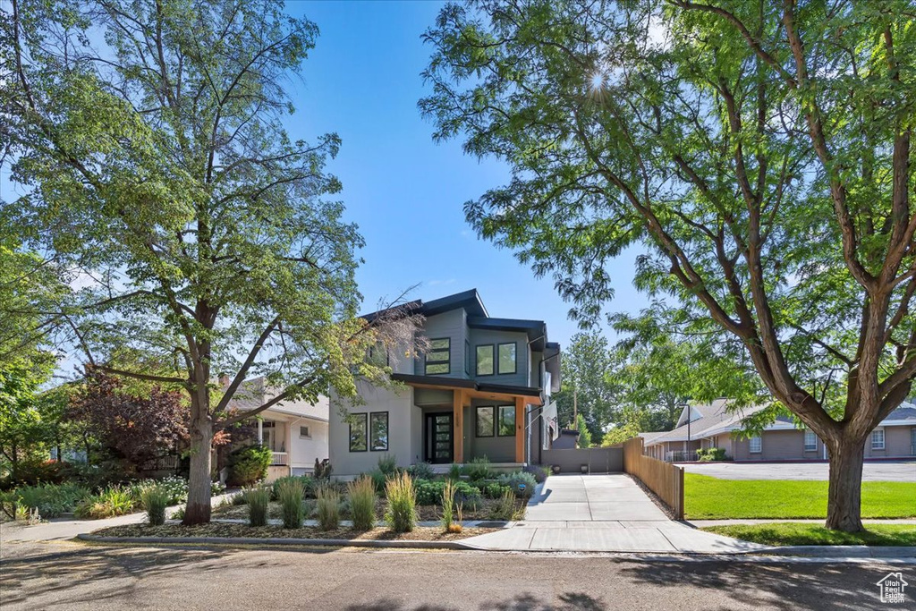 1055 S 1000 E Salt Lake City, UT 84105