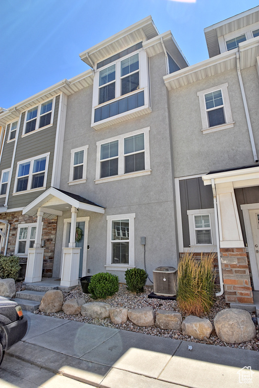 685 E 355 N Vineyard, UT 84059