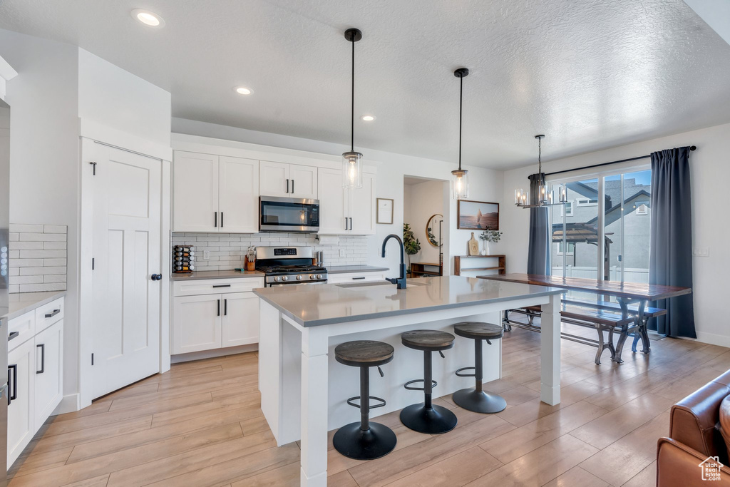 131 N DESERT SAGE DR Saratoga Springs, UT 84045