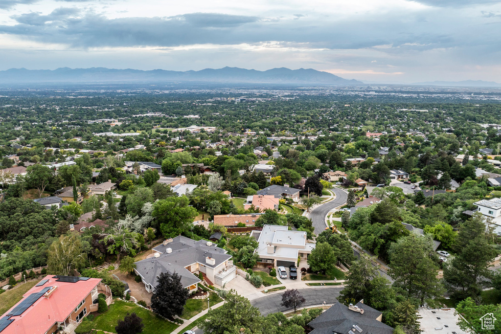 Aerial perspective of suburban area with mountains