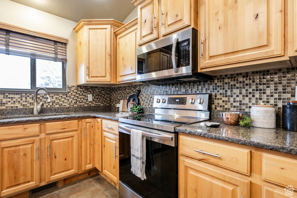 2365 S 3450 W Syracuse, UT 84075