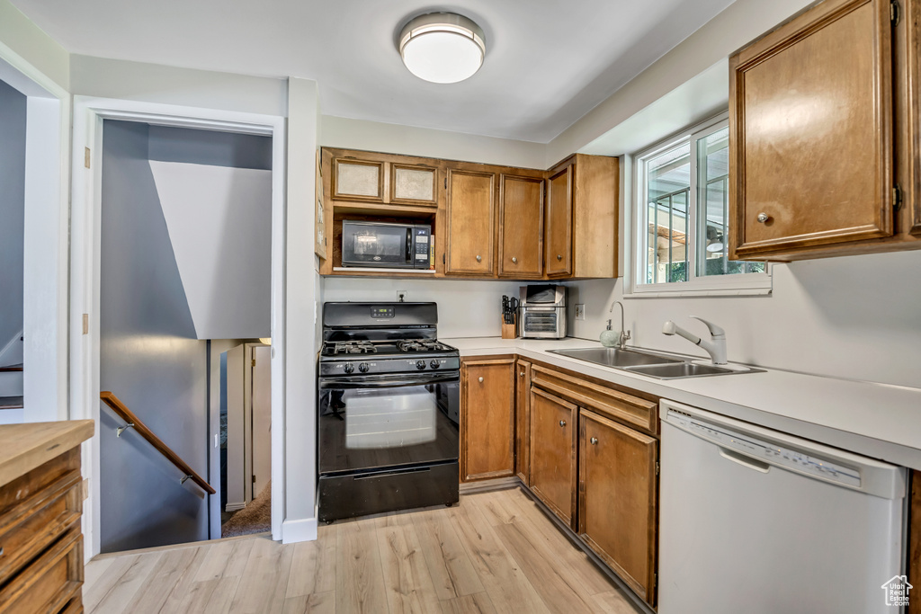 1261 E SANDRA CIR Murray, UT 84121