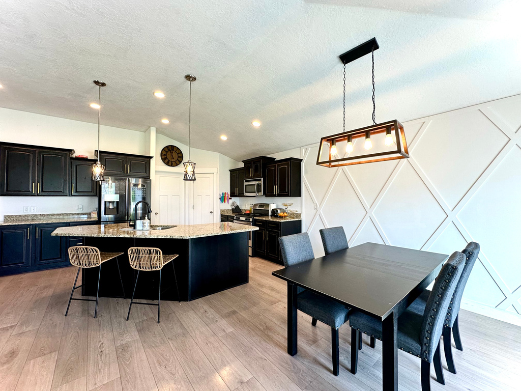 12137 S BLACK POWDER DR Herriman, UT 84096