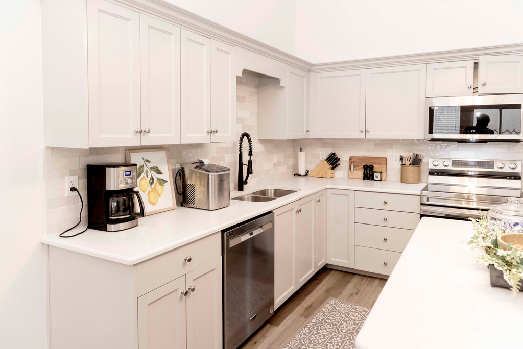 3482 W PLYMOUTH ROCK CV Lehi, UT 84043