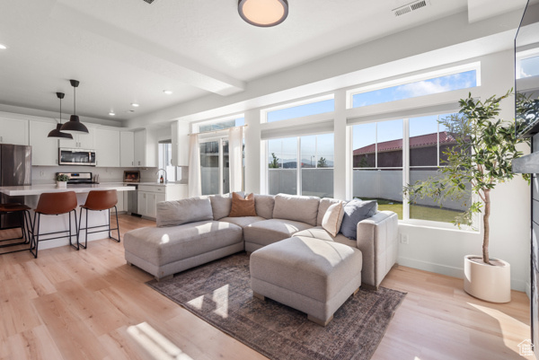 68 E POLARIS DR Saratoga Springs, UT 84045
