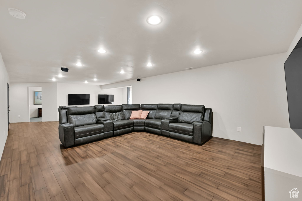 7496 S 1740 E South Weber, UT 84405