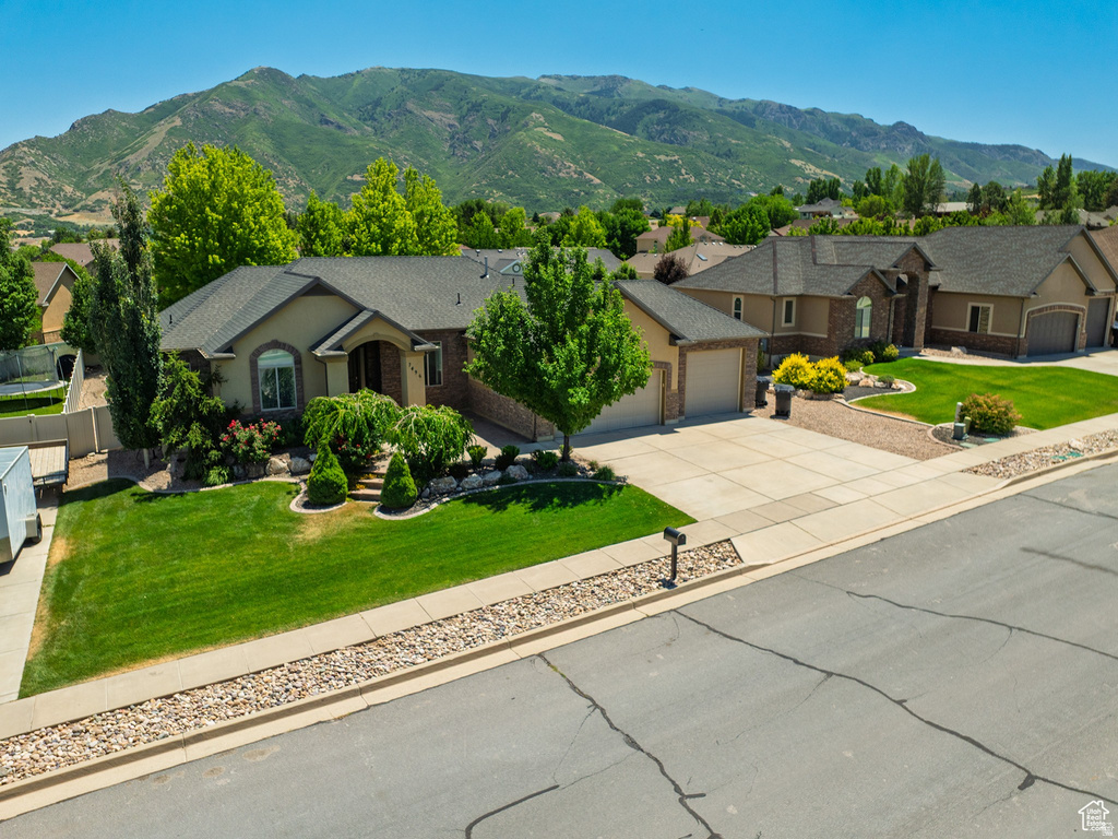 7496 S 1740 E South Weber, UT 84405