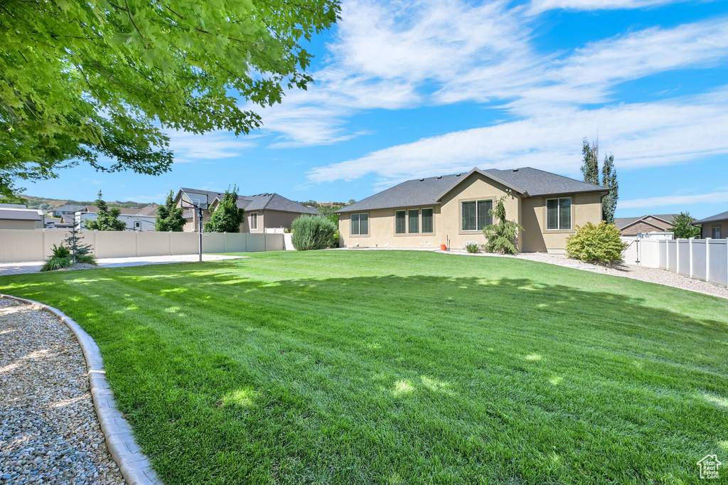 7496 S 1740 E South Weber, UT 84405