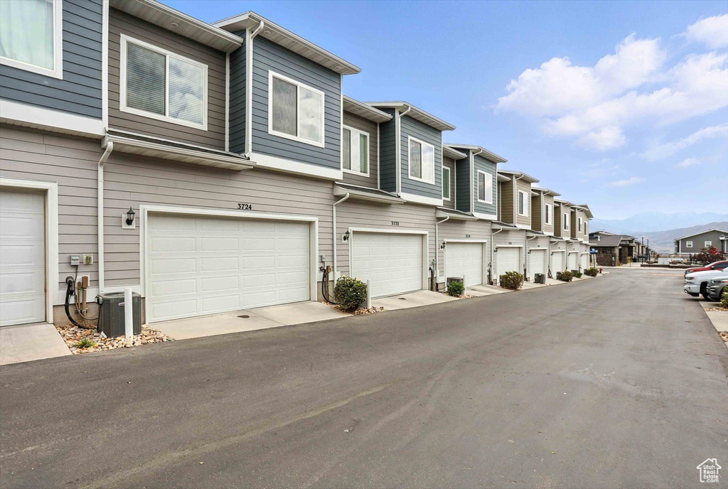 3724 W SOFT WHISPER WAY Herriman, UT 84096