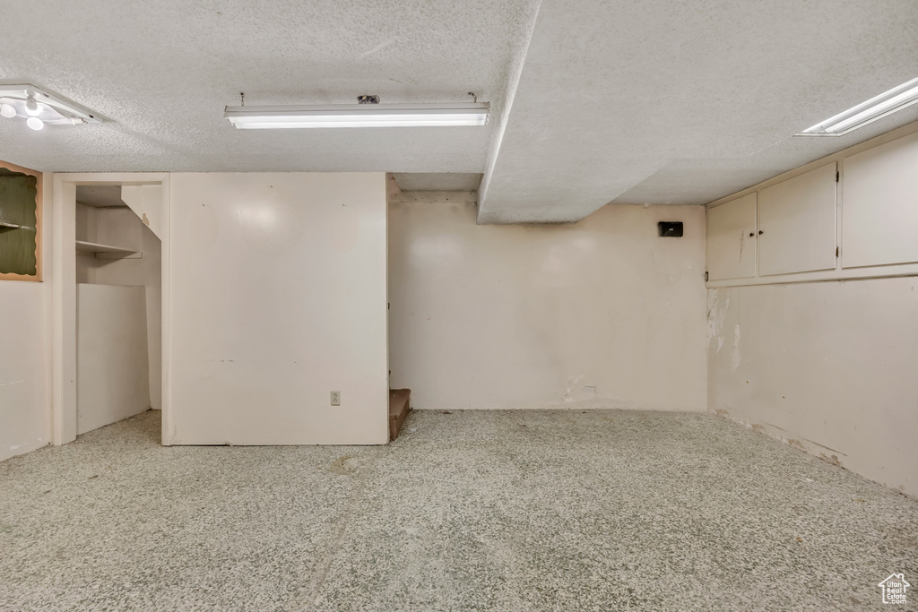 5764 S HANSEN CIR Murray, UT 84107