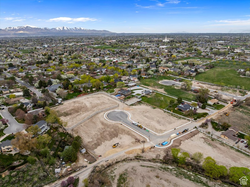 1097 W KINGS LANDING CT South Jordan, UT 84095