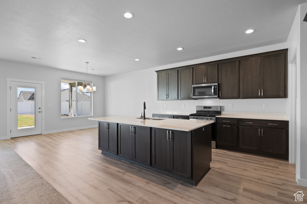 3105 W 3150 N Plain City, UT 84404