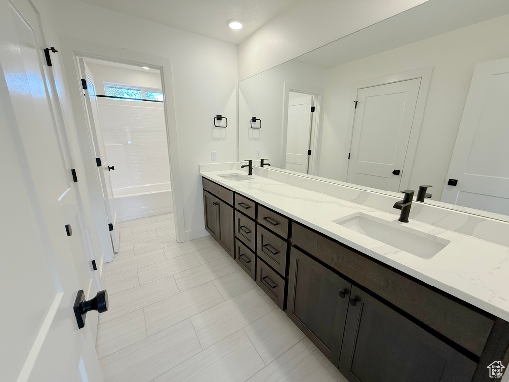 2237 E PARKSIDE CIR South Ogden, UT 84403