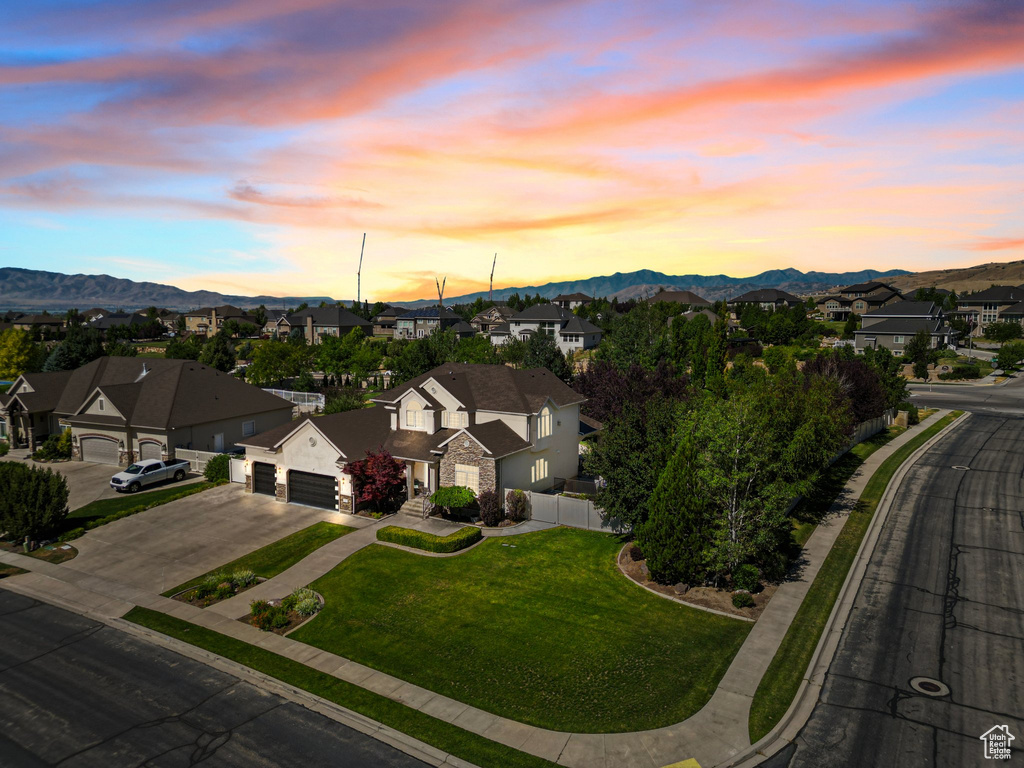 11597 N SUNSET HILLS DR Highland, UT 84003