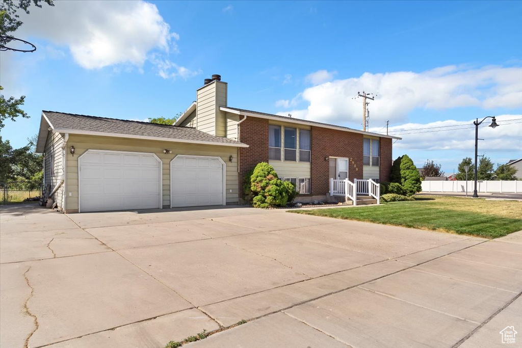 2989 W 700 S Syracuse, UT 84075