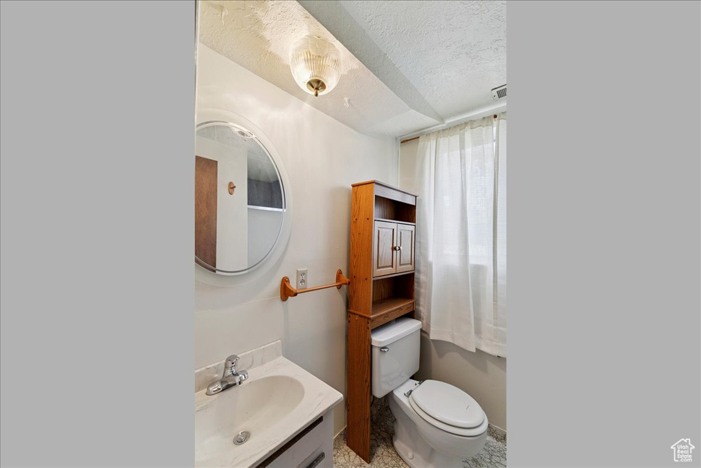 2989 W 700 S Syracuse, UT 84075